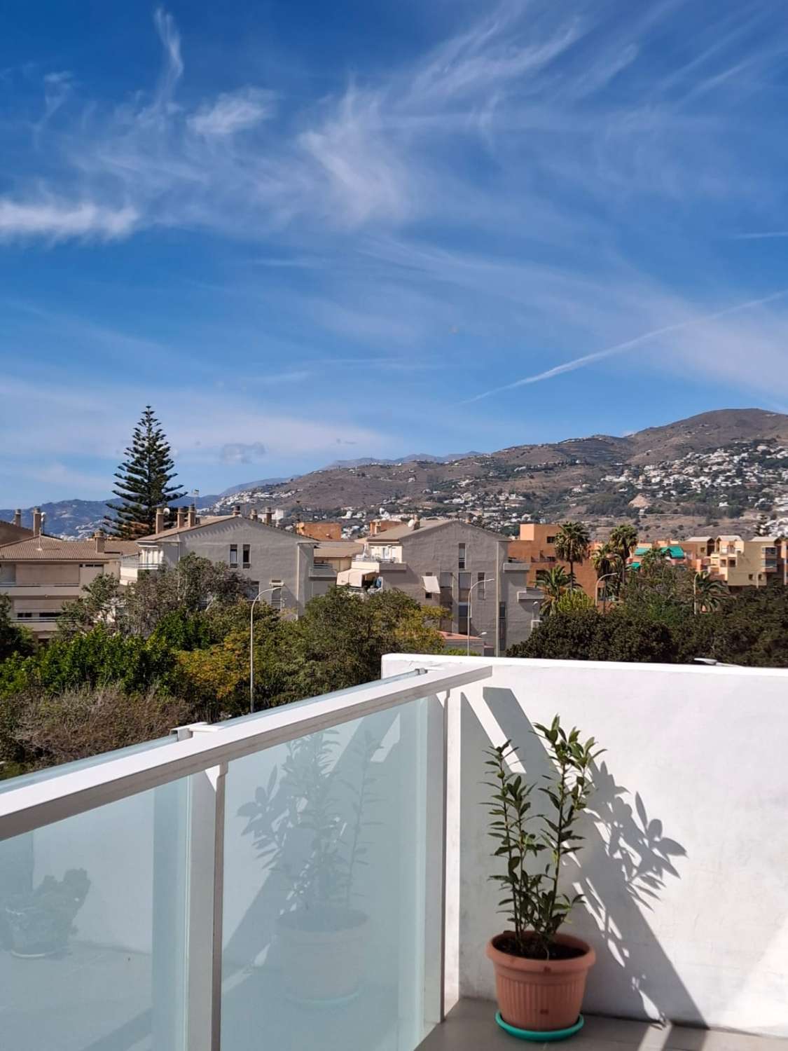 Magnifica vivienda de tres dormitorios en la Playa de Salobreña